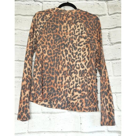Socialite V Neck Henley Long Sleeve Shirt Leopard Print Soft Pullover Small - Picture 2 of 7